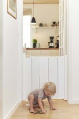 BABY DAN BabyDan Lamelová zábrana Alma 55-89cm, šroubovací - biela