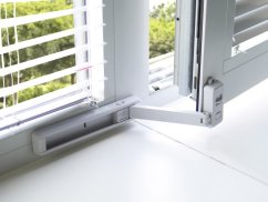 ZOPA Zajištění okna - white. ZOPA Zabezpečenie okna - white.